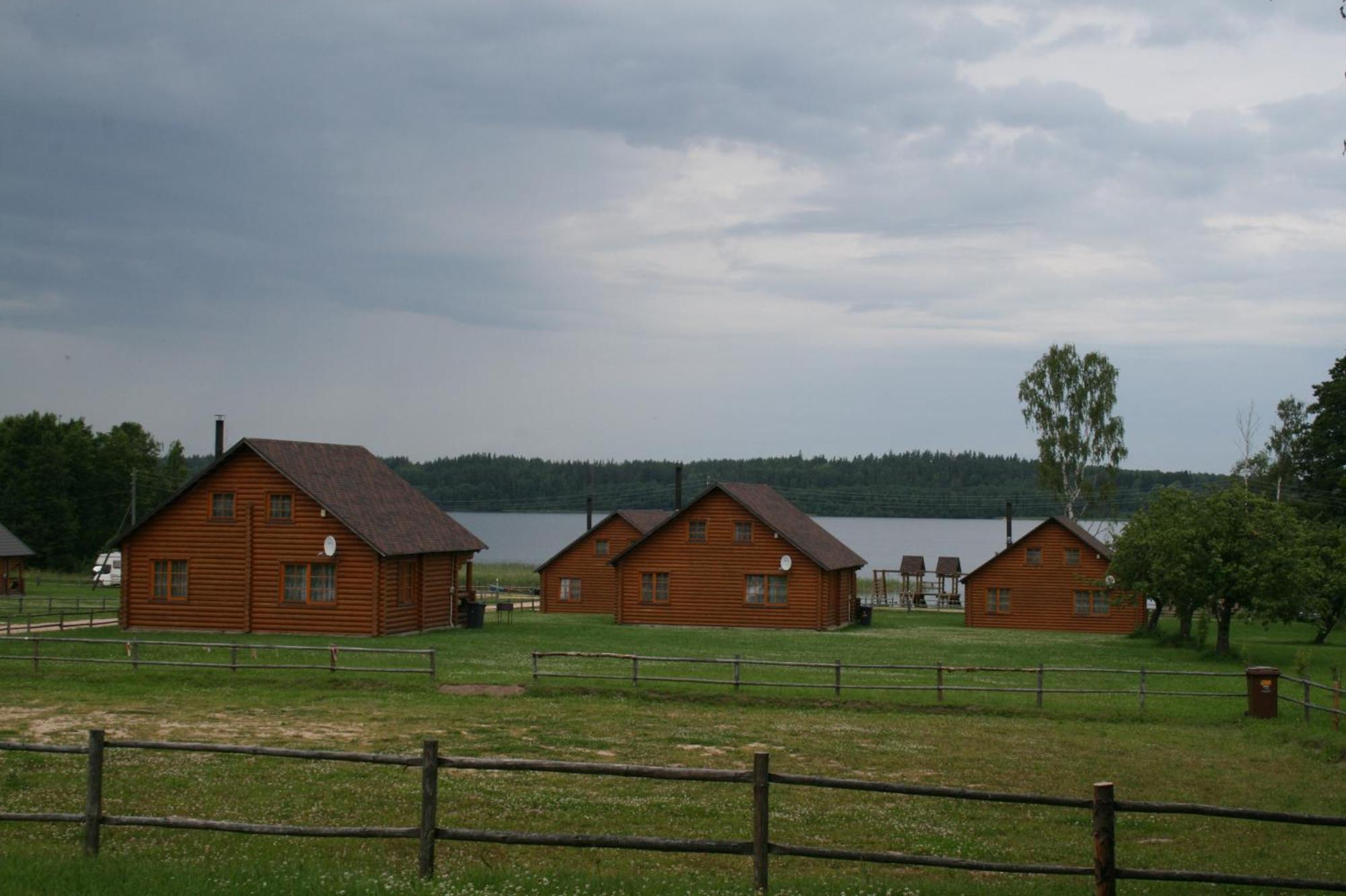 Guest House Zirga Smaids Kusneri Екстер'єр фото